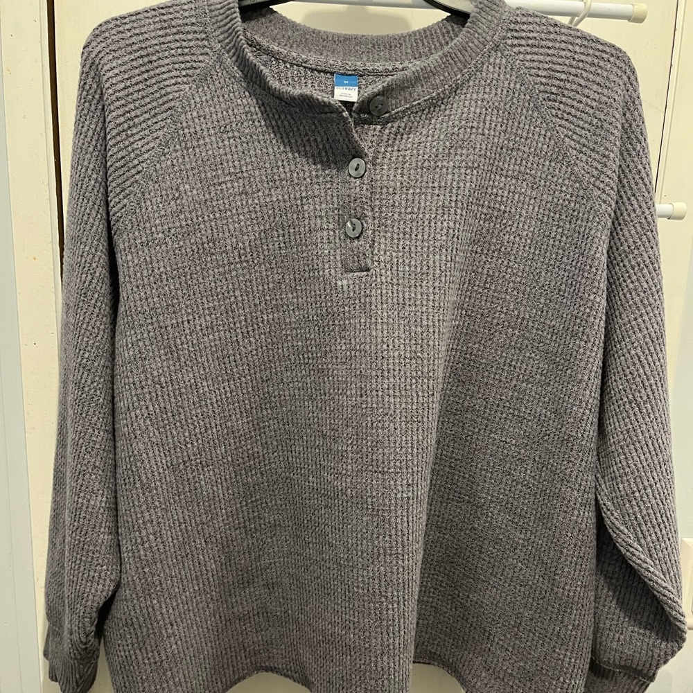 Old Navy long sleeved sweater